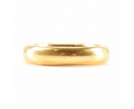 A Victorian hallmarked 22ct gold band ring. The ring hallmarked London 1898. Maker C.M. Weight 7.9g. Size K.5.&nbsp;