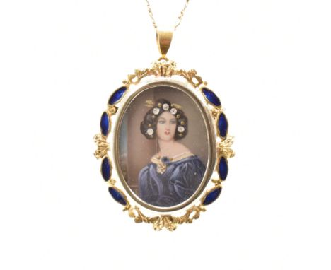 A hallmarked 18ct gold portrait miniature pendant brooch on a gold chain. The brooch of oval form with a hand painted portrai