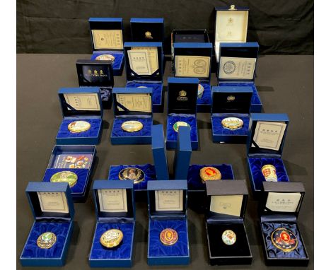 A Halcyon Days Enamels bonbonniere, The 90th Birthday of HRH Queen Elizabeth II, boxed; others, Queen Victoria 1881 Great Exh