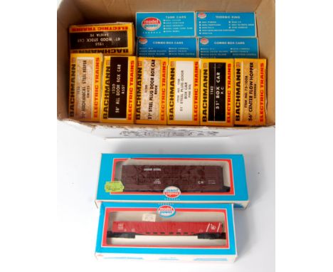 14 H0 freight cars by Bachmann, Model Power, and others (G-BG)