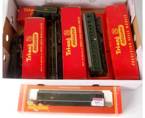 A Triang R157/R158 class 10 DMU (G-BG), R357 green class 3 AIA-AIA diesel (F-BG), R259/R35 Britannia engine and tender (PF-BG