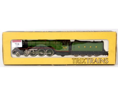 Trix Trains LNER green 'AH Peppercorn' engine and tender (G-BG)