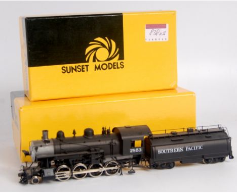 Korean brass American outline H0 Southern Pacific 2-8-0 engine and tender, black No. 2853 (G-BG)