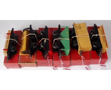 6x boxed postwar Hornby wagons including 1948-53 LMS No. 1 refrigerator van, 1948-54 hopper, 1948-59 No. 1 timber, 1948 No. 1