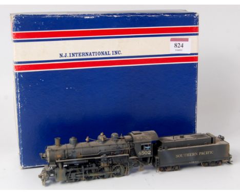 ANJ International Korean built H0 Southern Pacific class SE-4 0-8-0 engine and tender, finished in weathered black livery No.