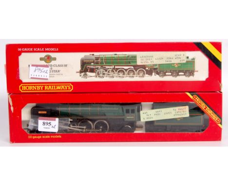 A Hornby R063 'Britannia' engine and  tender (G-BG) and R065 'Evening Star' engine and tender (G-BG)
