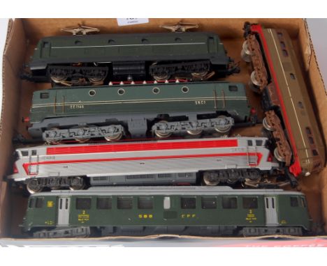 5 various diesel and electric Continental locomotive by Lima, SBB railcar noted (G)