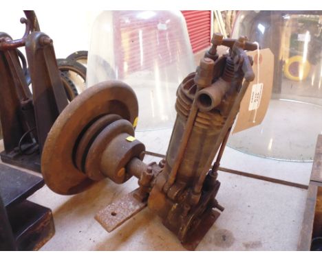 A single cylinder internal combustion engine