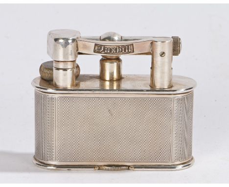 Dunhill table lighter, patent no.390107, with an engine turned case, 8.3cm wide