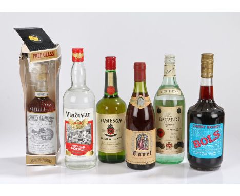 Collection of spirits, to include Jameson Irish Whisky, Vladivar Vodka, Bacardi, Bols Cherry Brandy, Southern Comfort and Tav