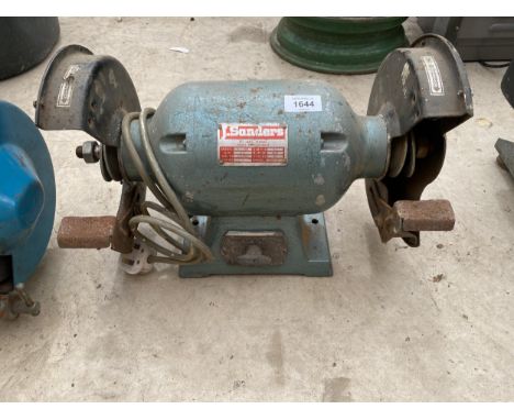 A SANDERS HEAVY DUTY GRINDER 
