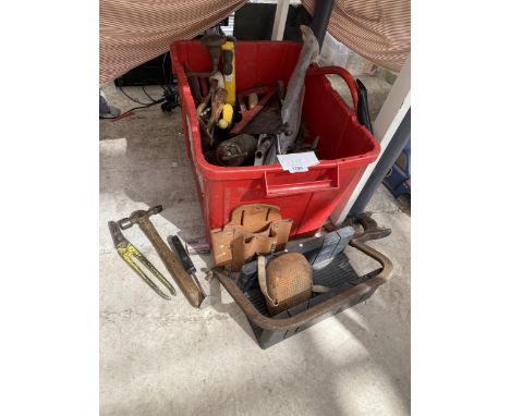 A BOX OF ASSORTED VINTAGE TOOLS ETC 