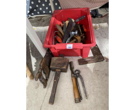 A BOX OF ASSORTED VINTAGE TOOLS ETC 