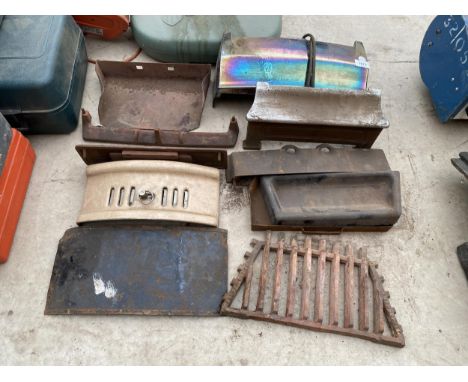 A GROUP OF VINTAGE FIRESIDE RELATED GUARDS ETC 
