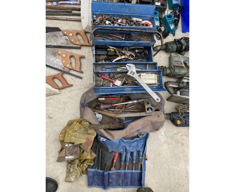 A TOOL BOX AND BAG COMPLETE WITH VARIOUS TOOLS TO INCLUDE STANLEY CHISELS 