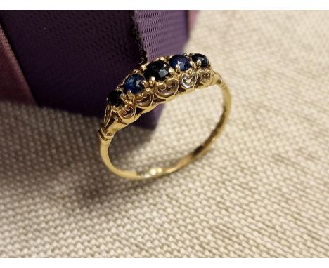 1930's 9ct Gold and Ssapphire Dress Ring, size K