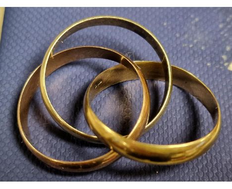 Vintage Birmingham 9ct Gold Triple Ring Set  - approx size R, 6g