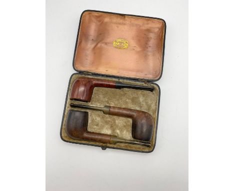 A SPECIAL BARLINGS 3 PIPE SET IN ORIGINAL CASE 