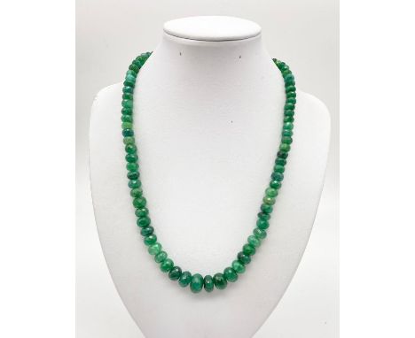 250cts of Emerald Gemstone Necklace with a Ruby Clasp. 46cm 