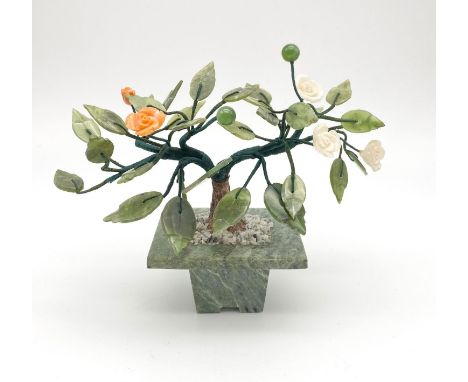 A CHINESE JADE GARDEN IN JADE FLOWER POT. 299gms 7.7 x 6.5cms pot