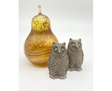 A Pair of Vintage Miniature Pewter Owl Paperweights and a Glass Pear Paperweight. Owl -5cm. Pear - 10cm 