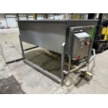5000 lb. Hopper (LOCATED IN OZARK, AL)(RIGGING, LOADING, & SITE MANAGEMENT FEE: $250.00 USD)