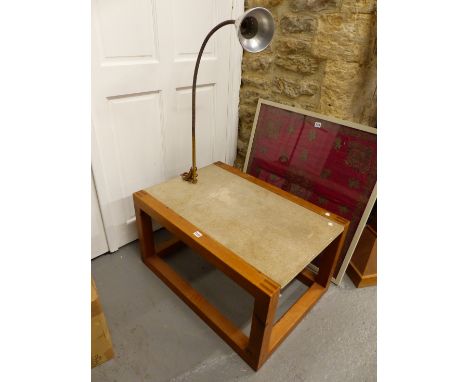 A PINE COFFEE TABLE WITH THE OATMEAL STONE TOP FITTED WITH A LAMP TO ONE END WITH A FLEXIBLE COLUMN AND ALUMINIUM SHADE.   W 