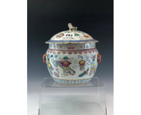 A 19th C. CHINESE FAMILLE ROSE JAR AND COVER PAINTED WITH PRECIOUS OBJECTS ABOUT PAIRS OF IRON RED LUG HANDLES, THE COVER WIT