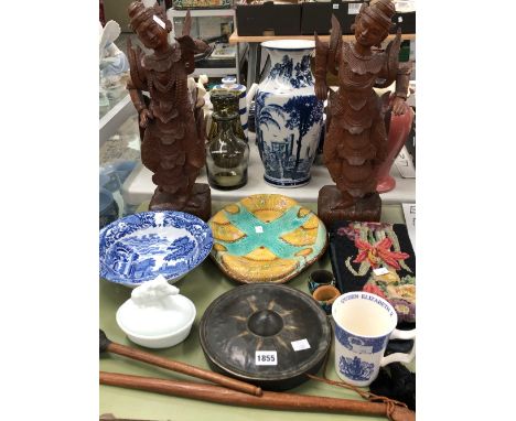 A PAIR OF EASTERN CARVED FIGURES, A MAJOLICA PLATE, A SPODE BOWL ETC.