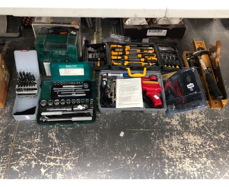 A GOOD COLLECTION AS NEW TOOLS