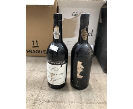 1 BOTTLE SMITH WOODHOUSE VINTAGE PORT 1980 75CL AND ONE BOTTLE WARRE VINTAGE PORT 1975 75CL