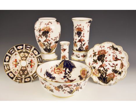 A Royal Crown Derby Imari '2451' pattern plate, 21cm diameter, with five Coalport 'Hong Kong' pattern pieces, comprising a cy