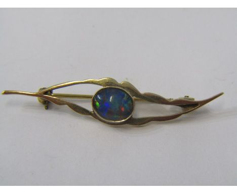 9ct YELLOW GOLD OPAL BROOCH, approx 2.8 grams 