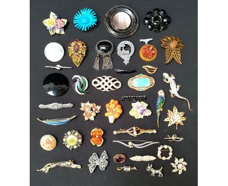 SELECTION OF FORTY VINTAGE BROOCHESincluding one silver brooch; enamel, crystal, stone and paste set examples; makes includin