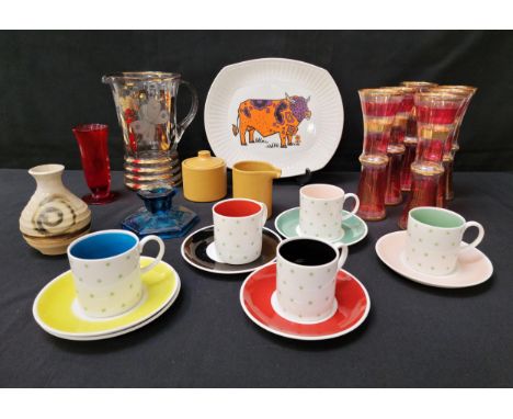 SELECTION OF VINTAGE CERAMICS AND GLASS WAREincluding Art Deco blue Davidson style glass candlestick, Susie Cooper starburst 