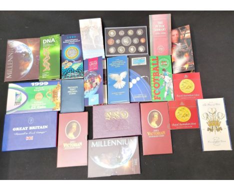 VARIOUS UK COIN SETSincluding Royal mint 2006 coin collection, pre decimalisation coin set, Uncirculated £2 football coin, 20