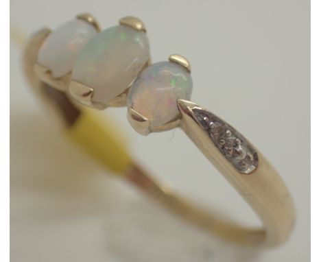 9ct gold three stone opal ring with diamond set shoulders size L 