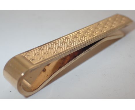 Gold plated on silver engine turned tie clip assay Birmingham maker JT