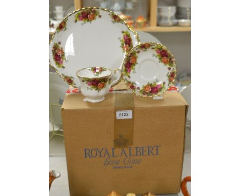 A Royal Albert Old Country Roses six setting tea service, in original box