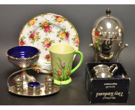 Ceramics and metalware - a silver plated egg coddler; EPNS cruet; Carltonware mug; Old Country Roses blue Danesk plate; etc 