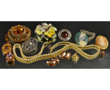 A pair of 9ct gold cufflink's as ovals; a 9ct gold pendant for a junior championship; a gold cased cameo brooch; an enamel pi