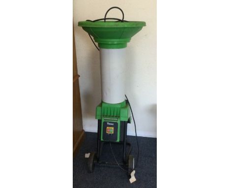 A large Viking garden shredder. Est. £20 - £30.