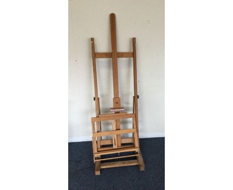 An old painters easel. Est. £20 - £30.