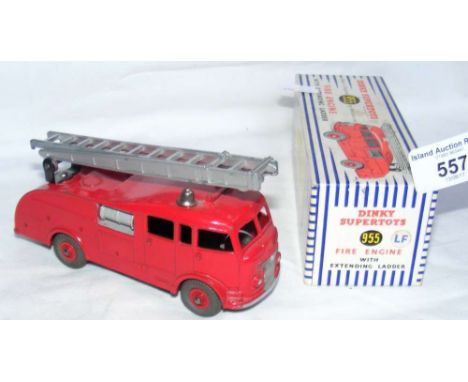 Boxed Dinky Supertoys 955 Fire Engine with Extending Ladder