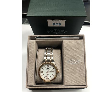 A GENTS BOXED ROTARY 'LEGACY' WATCH 