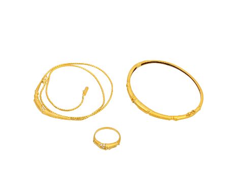 Schmuckkonvolut 3-teilig, GG 14K, 23,6 g, Händlerkonvolut bestehend aus 1 Ring Weite 54, 1 Collier 40 cm und 1 Armreif, mit D