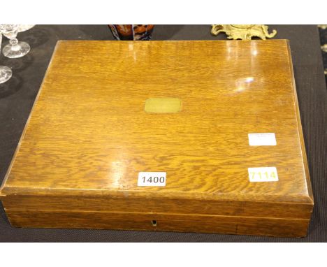 Oak rectangular box with vacant brass cartouche, 42 x 32 x 10 cm. P&amp;P Group 2 (£18+VAT for the first lot and £3+VAT for s