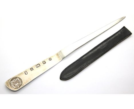 Elizabeth II hallmarked silver letter opener made for the Queen's Silver Jubilee with stitched black leather sheath, Sheffiel