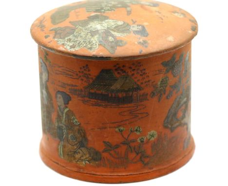 Antique Japanese papier mache lidded pot with painted scenes, H: 8 cm. P&P Group 1 (£14+VAT for the first lot and £1+VAT for 