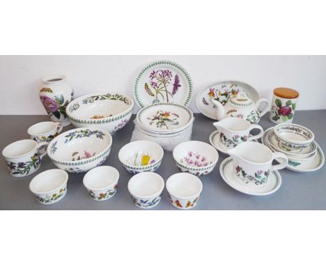 A Portmeirion 'Botanic Garden' part dinner/tea service: 7 x 22cm and 1 x 17cm plates, four serving bowls (26cm, 19cm and 2 x 